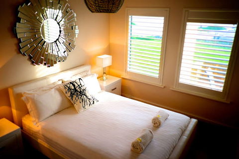 Cottesloe Sakura Blue Apartment - Accommodation Brunswick Heads 0