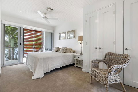 North Facing River Front Stunning Apartment Unit 2 9 Hilton Esplanade - Accommodation Brunswick Heads 3