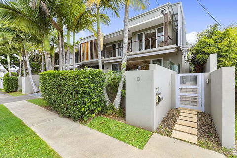 North Facing River Front Stunning Apartment Unit 2 9 Hilton Esplanade - Accommodation Brunswick Heads 1