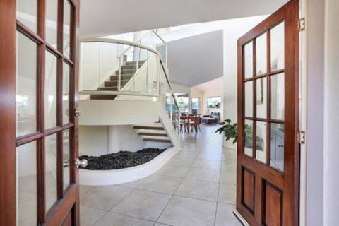 Gone Fishin Noosa Waters - Accommodation Brunswick Heads 3