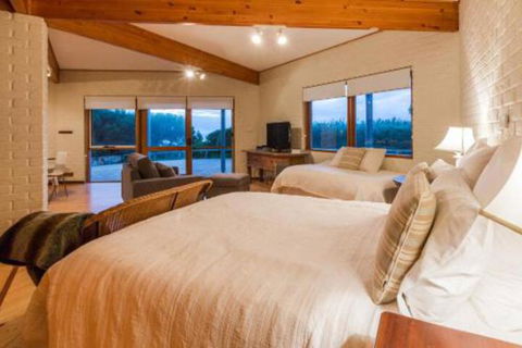 Yallingups Best Located Beach House - Accommodation Brunswick Heads 7
