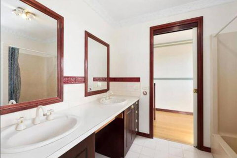 GUMS & ROSES Family Home In The Heart Of Town. - Accommodation Brunswick Heads 3