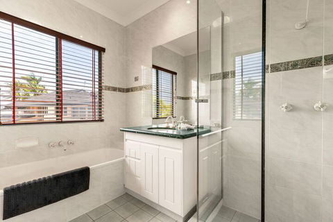 Mermaid Beach House - Accommodation Brunswick Heads 5