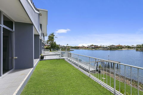 Havana Blue - Large 4 Bedroom Home - Accommodation Brunswick Heads 1