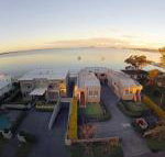 1 Seaside Splendour 137 Soldiers Point Road beautiful unit on the waterfront - Accommodation Brunswick Heads