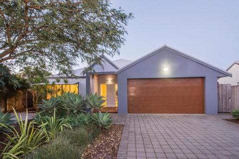 Daves Digs - Accommodation Brunswick Heads 0