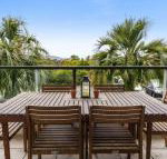 LORNE CHALET APARTMENT 11 Odyssea - Accommodation Brunswick Heads