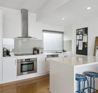 LOUTTIT BAY APARTMENT 2 Main Street with wifi  views - Accommodation Brunswick Heads