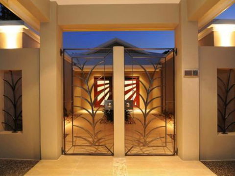 BEACH RETREAT At PALM COVE - Accommodation Brunswick Heads 4
