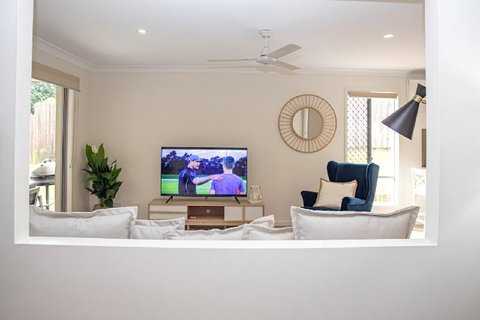 Luxury Home NoosavilleWIFINetflixLocationShops - Accommodation Brunswick Heads 2