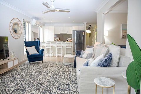 Luxury Home NoosavilleWIFINetflixLocationShops - Accommodation Brunswick Heads 1