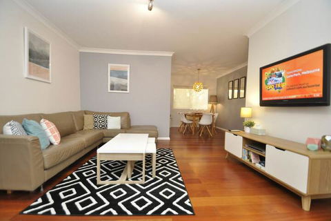 Parramatta Lennox 2 Bedroom - Accommodation Brunswick Heads 3