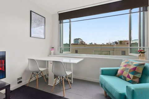 JOLI Directly Opposite MCG - Accommodation Brunswick Heads 4