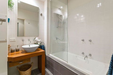 JOLI Directly Opposite MCG - Accommodation Brunswick Heads 3