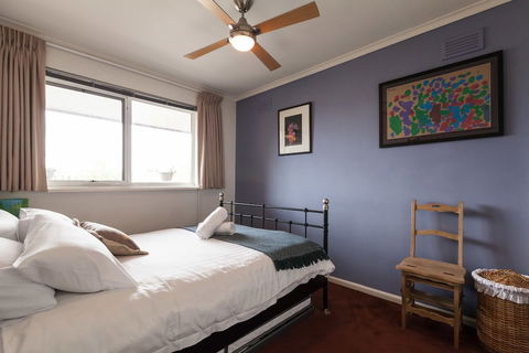 ELEANOR, 1BDR Fitzroy North Apartment - Accommodation Brunswick Heads 5
