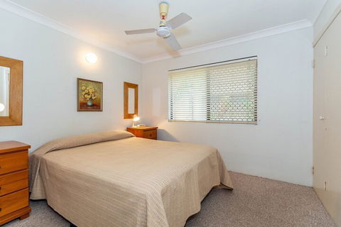 Great Views Ground Floor Unit Clearview Apartments South Esplande Bongaree - Accommodation Brunswick Heads 3