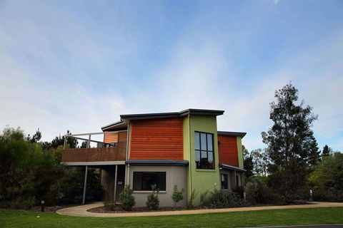 Wyndham Vacation Resorts Seven Mile Beach - Accommodation Brunswick Heads 3