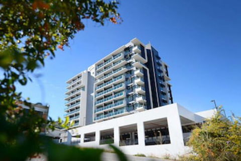 Oaks Gladstone Grand Hotel - Accommodation Brunswick Heads 0