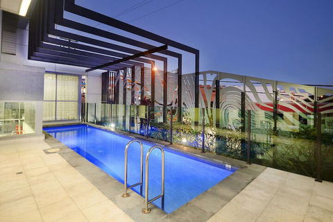 Oaks Gladstone Grand Hotel - Accommodation Brunswick Heads 3