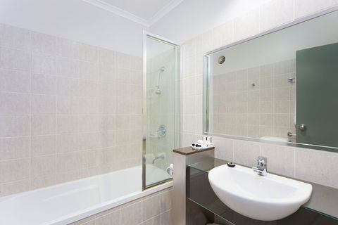 Rocklea International Motel - Accommodation Brunswick Heads 5