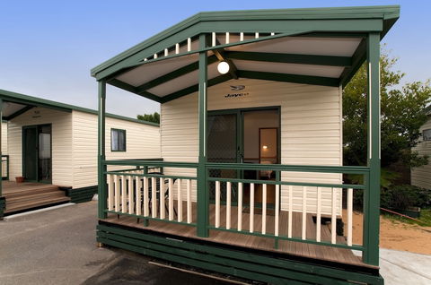 Warrnambool Holiday Village - Accommodation Brunswick Heads 3