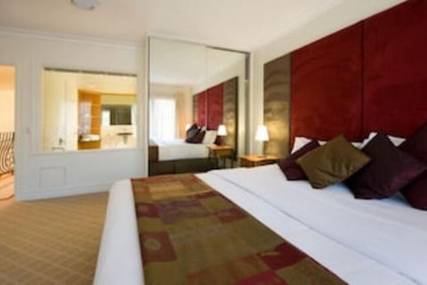 Lakeside Suites 1 - Accommodation Brunswick Heads 3