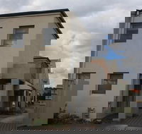 Grand Manor Motor Inn - Queanbeyan - Accommodation Brunswick Heads