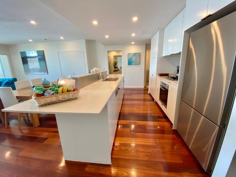 Absolute Beachfront Cabarita Beach Ocean Views 3 Bed Apartment - Accommodation Brunswick Heads 2