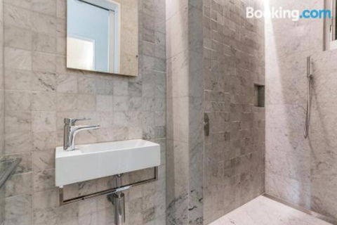 Ultimate Beachfront Living Sunshine Beach - Accommodation Brunswick Heads 4