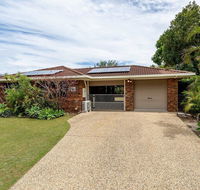 Freshly Renovated Dog Friendly House Walking Distance to Waterfront - Accommodation Brunswick Heads