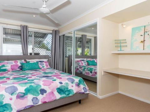 Dog Lovers Retreat Beachmere - Accommodation Brunswick Heads 2