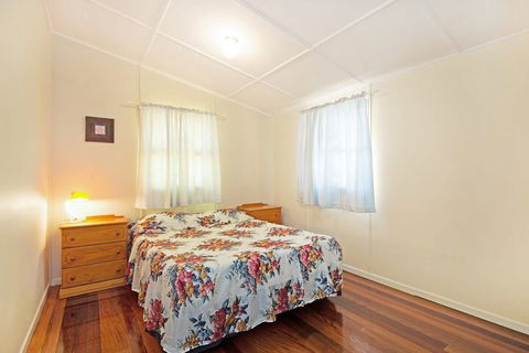 Close To Water Restaurants & Clubs Toorbul St. Bongaree - Accommodation Brunswick Heads 4