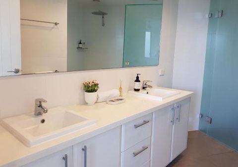 Sunshine Beach Retreat 3 Bedroom Family Apartment Wifi Netflix 2 Cars - Accommodation Brunswick Heads 6