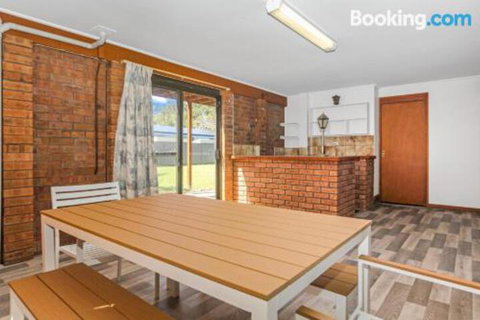 Stingray Shores Your Riverside Escape - Accommodation Brunswick Heads 5