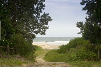 North Coast Holiday Parks Hungry Head Cabins - Accommodation Brunswick Heads 4