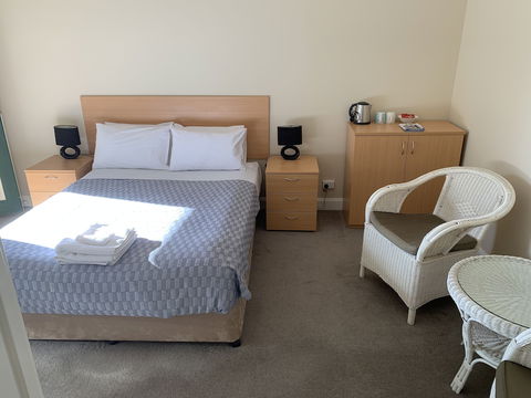 Settlers Hotel York - Accommodation Brunswick Heads 4