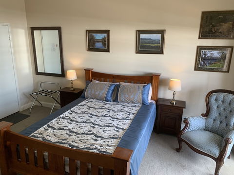 Settlers Hotel York - Accommodation Brunswick Heads 3