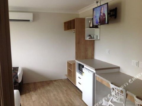 BEST WESTERN CASTLE LODGE MOTEL - Accommodation Brunswick Heads 0