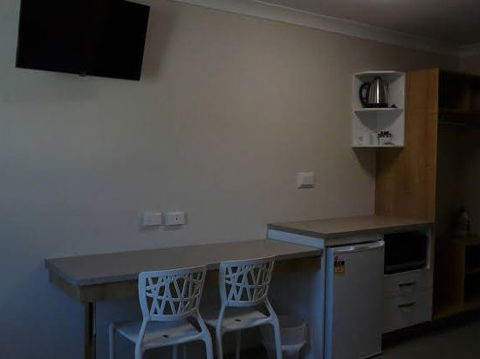 BEST WESTERN CASTLE LODGE MOTEL - Accommodation Brunswick Heads 1
