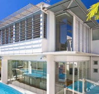 R  W Noosa Holidays 19 the Esplanade - Accommodation Brunswick Heads