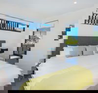Round About Bulimba - Accommodation Brunswick Heads