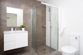 Designer Executive Apartment + Parking Near Train - Accommodation Brunswick Heads 6