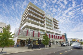 Executive Studio Inner City Apartment - Accommodation Brunswick Heads 0