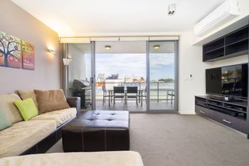 Executive Studio Inner City Apartment - Accommodation Brunswick Heads 1
