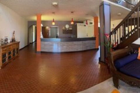 Lake Lefroy Motel & Bar - Accommodation Brunswick Heads 2