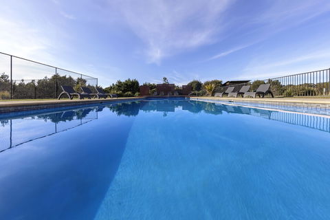 Ramada Resort By Wyndham Phillip Island - Accommodation Brunswick Heads 1