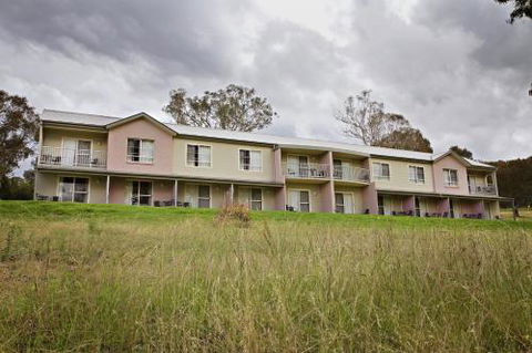 BATHURST GOLDFIELDS MOTEL On MOUNT PANORAMA - Accommodation Brunswick Heads 1