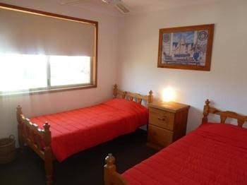 Sails Beach House Apartments Pottsville Beach - Accommodation Brunswick Heads 4