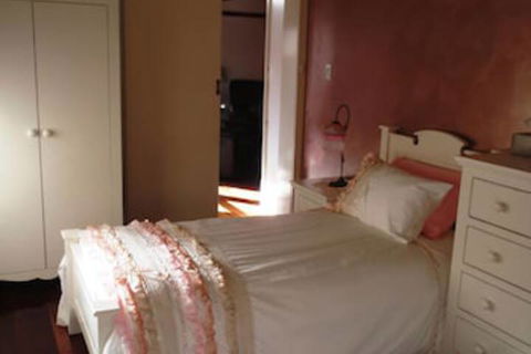 Rose Garden On Church BnB - Accommodation Brunswick Heads 7