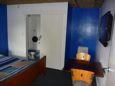 Adelaide Travellers Inn - Hostel - Accommodation Brunswick Heads 2